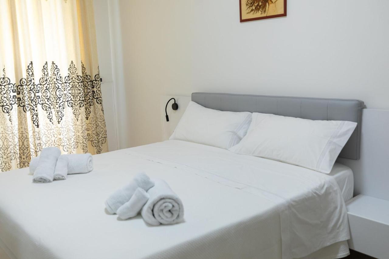 Hotel Pirro Vlore Luaran gambar