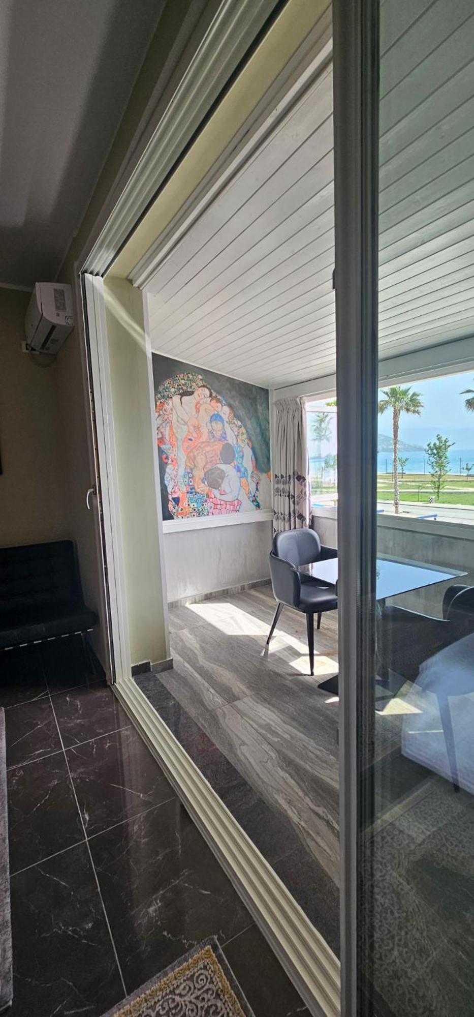 Hotel Pirro Vlore Bilik gambar