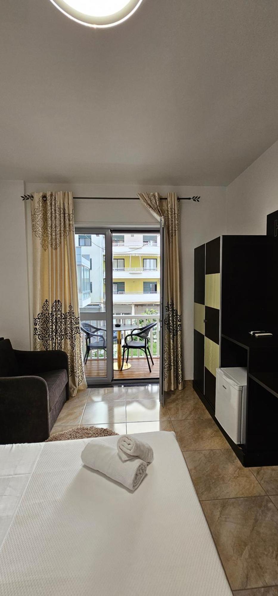 Hotel Pirro Vlore Bilik gambar