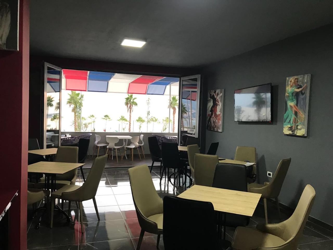 Hotel Pirro Vlore Luaran gambar